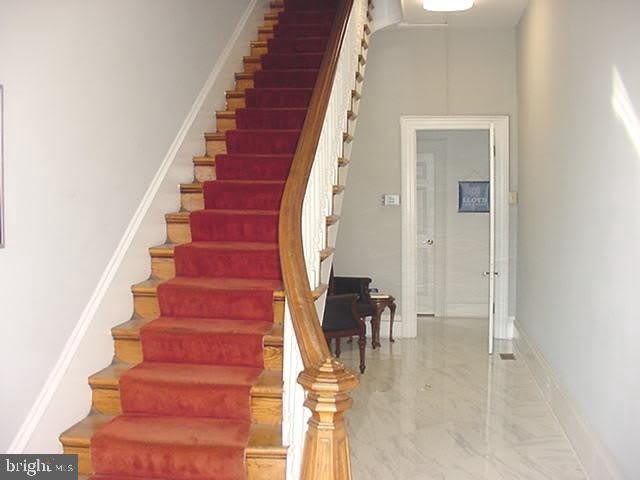 106 CHESTER ST – photo 5