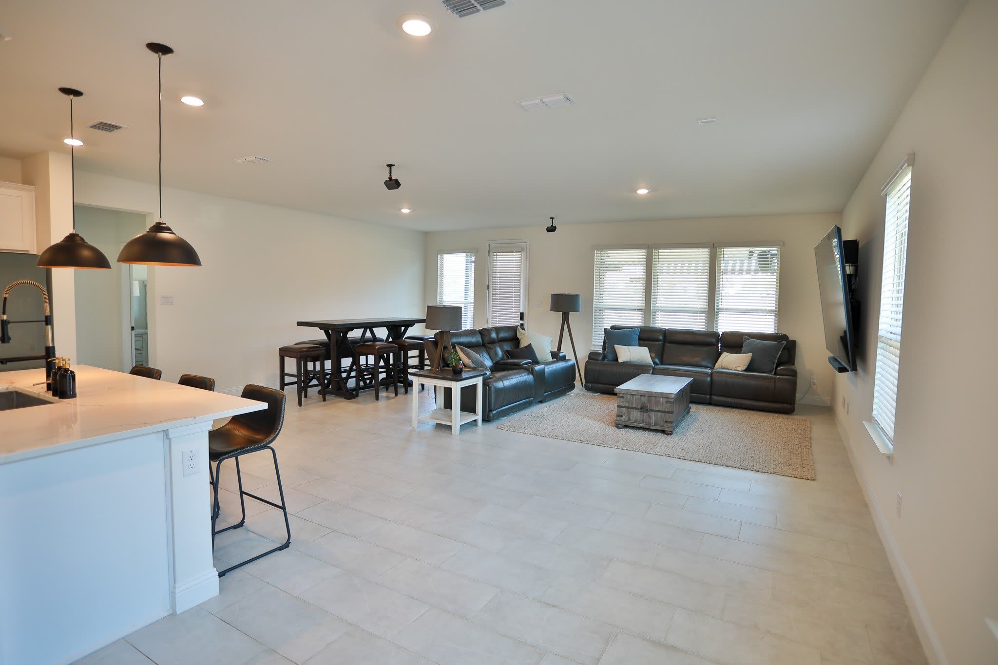 2412 Wheeler Avenue – photo 2