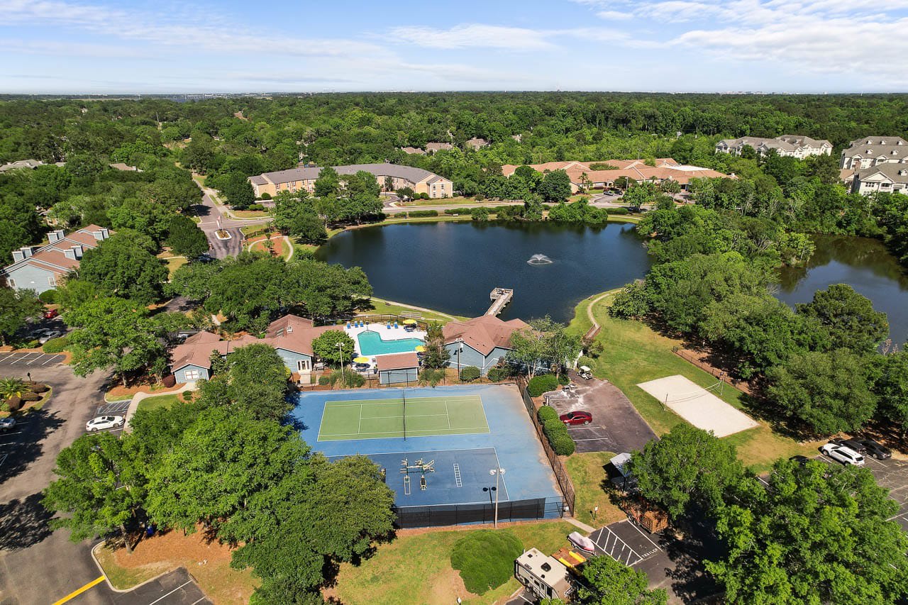 Ashley Lakehouse – photo 2