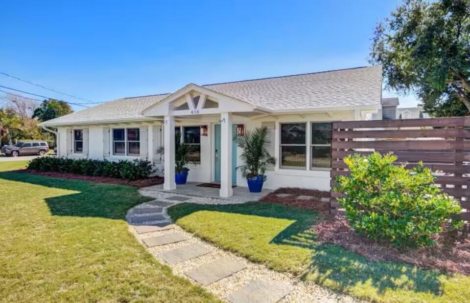 416 Carolina Boulevard – photo 2
