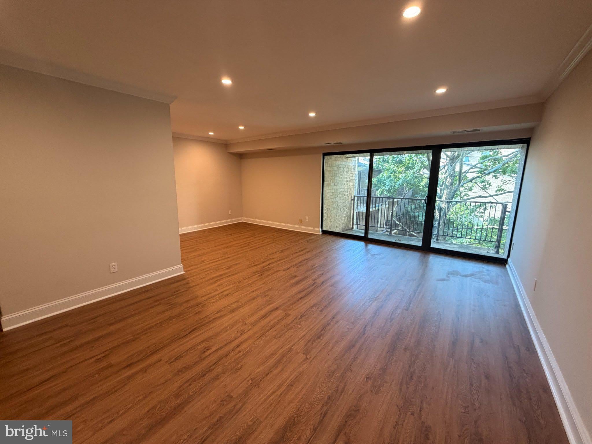 6 MONROE Street – photo 3