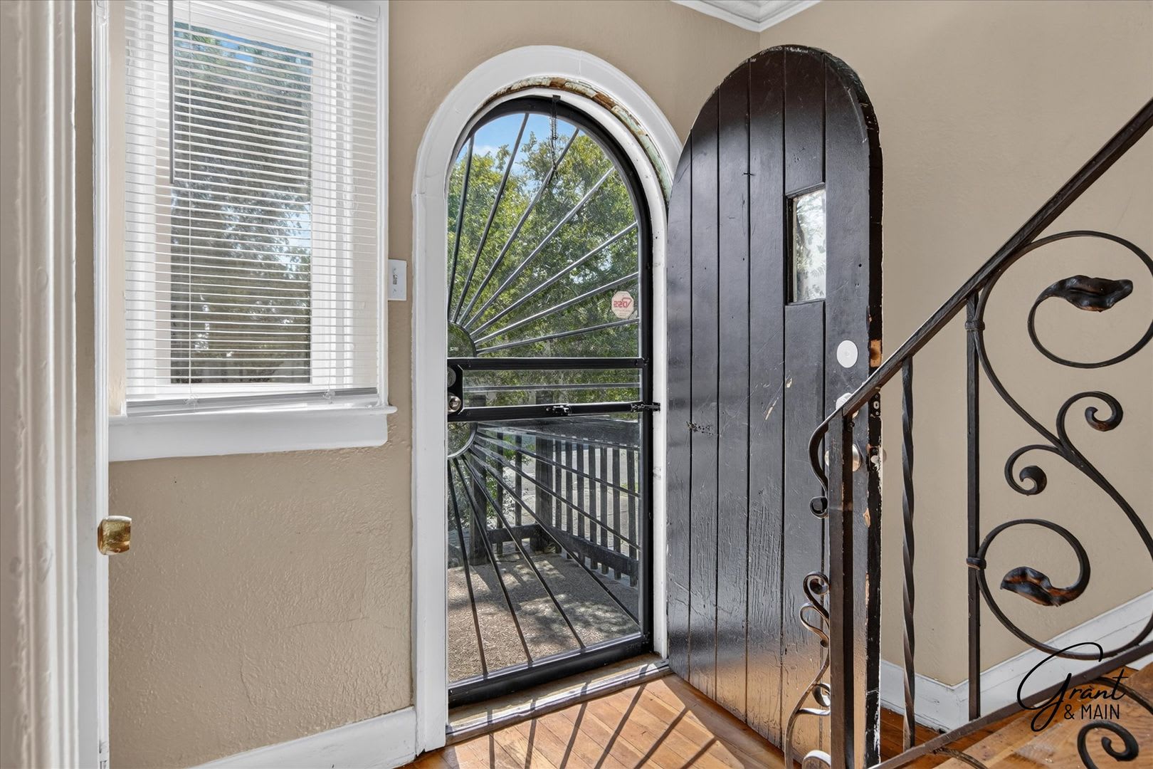 1675 Fitzgerlad Brick 3 Bedroom 2 Bath – photo 2