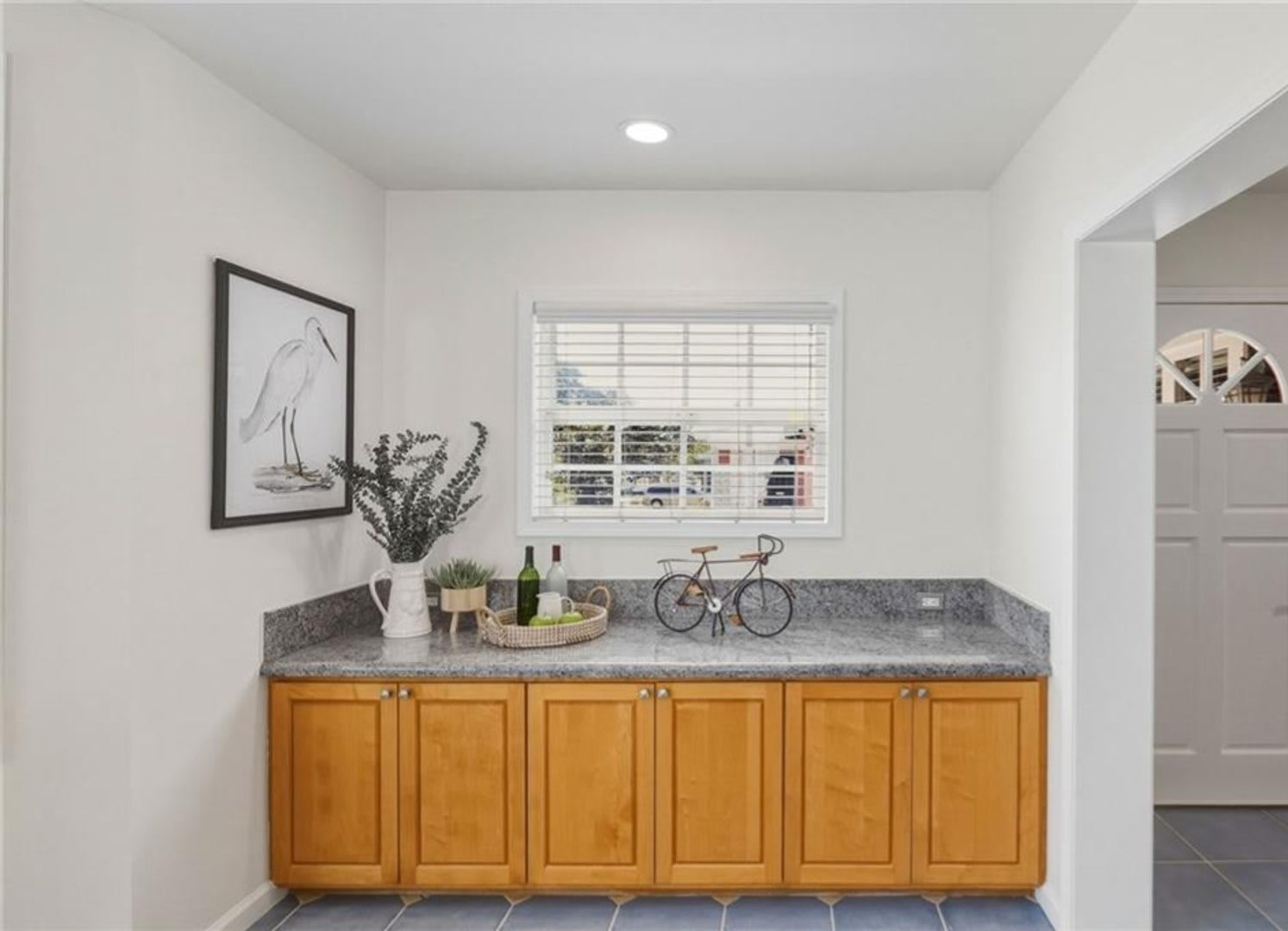 Modern Comfort Meets Coastal Living – photo 5