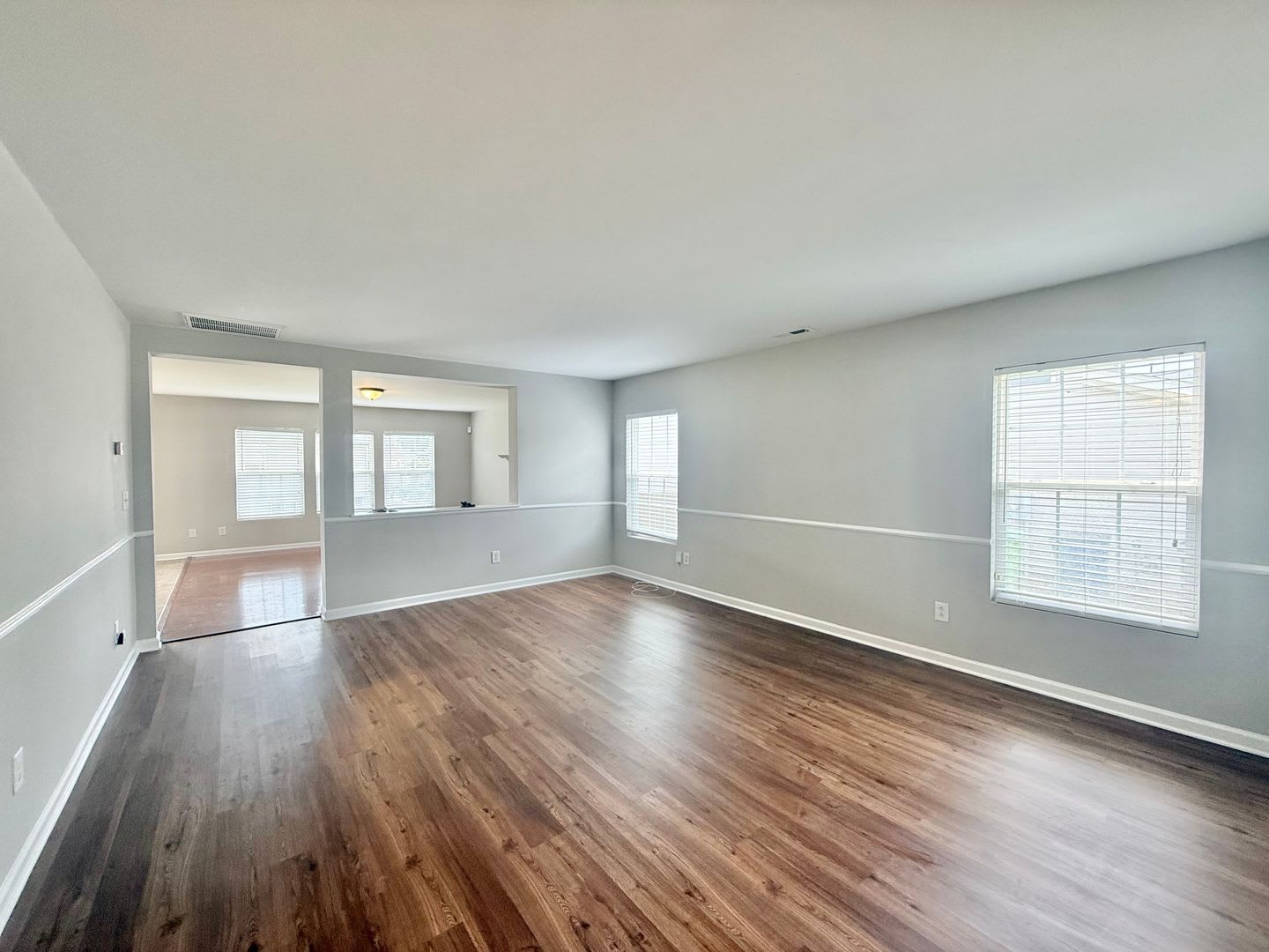 Spacious 3Bd 2 5Ba Raleigh Home With A Bonus Office Den Large Loft With Easy Access To Downtown Raleigh And White Oak Crossing – photo 3