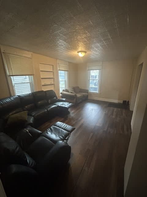24 Custer Street – photo 3