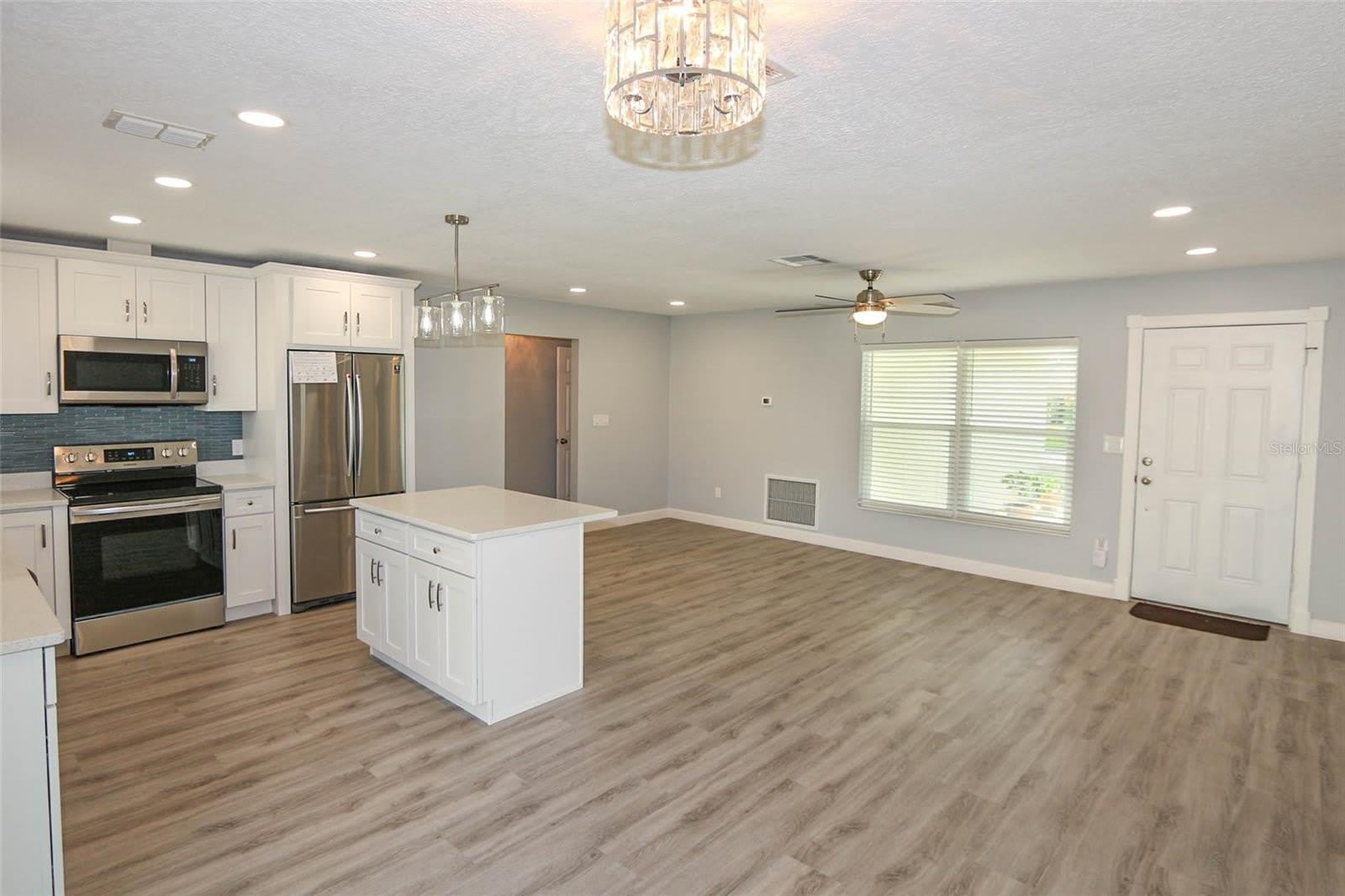 1444 OVERCASH Drive – photo 5