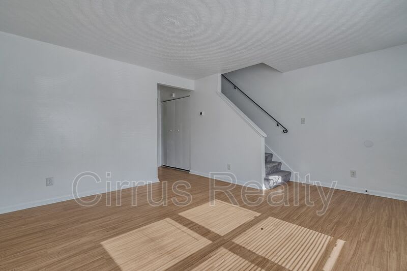 2788 Peach St – photo 4