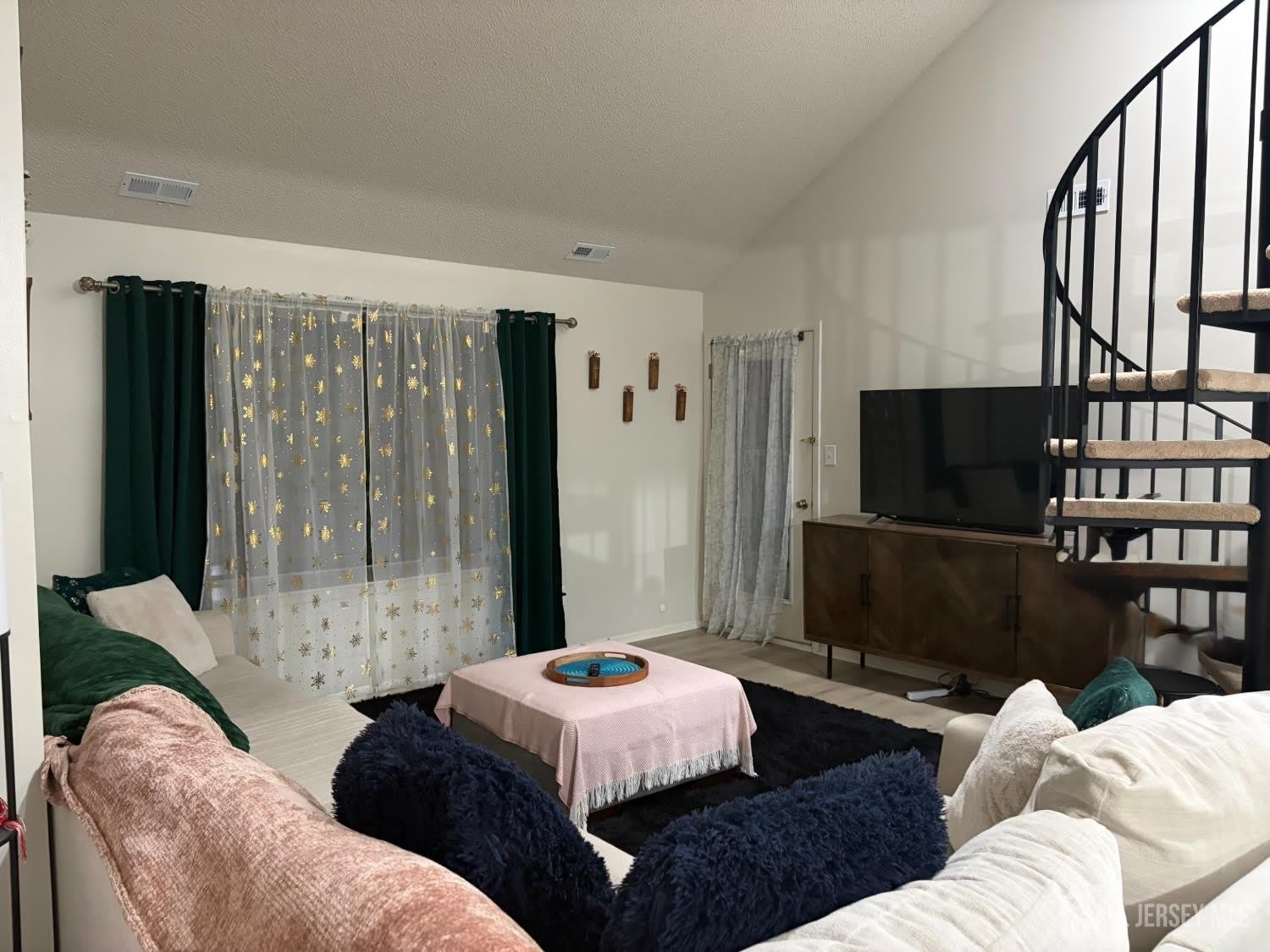 4403 Aberdeen Drive – photo 2