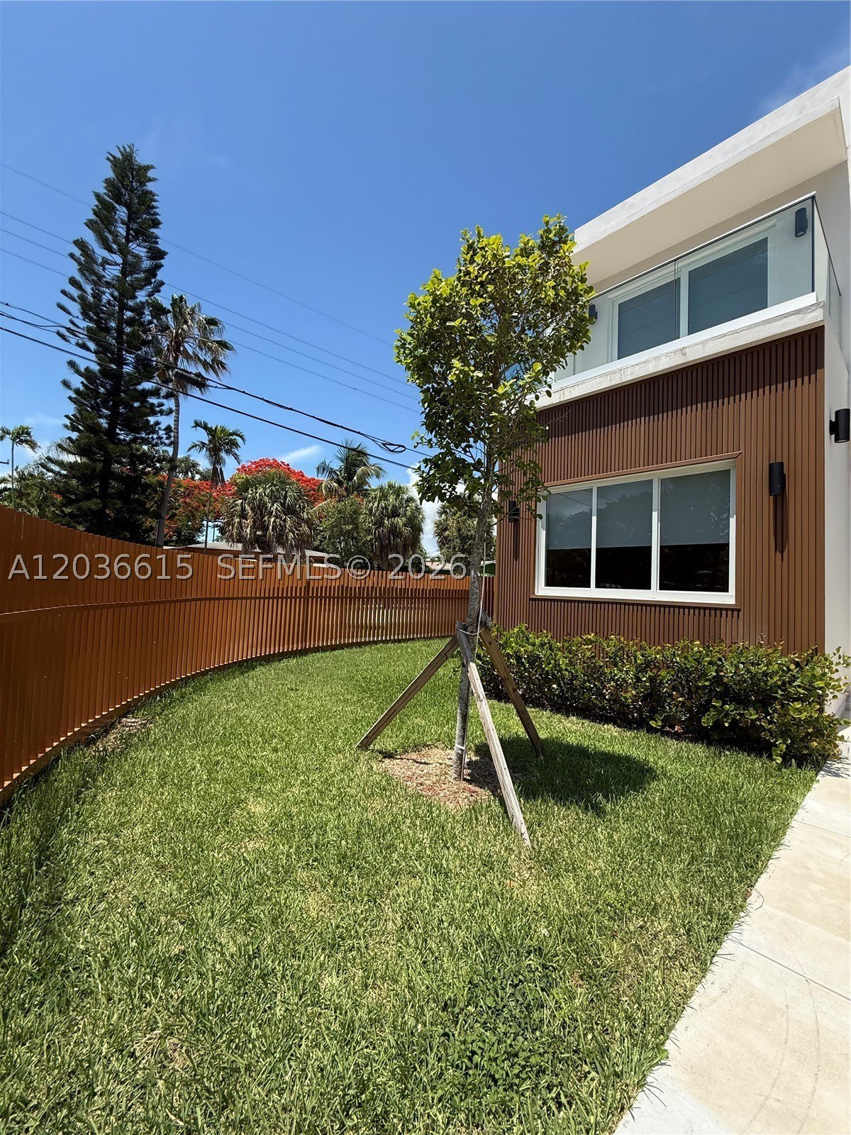 3326 Elizabeth St – photo 5