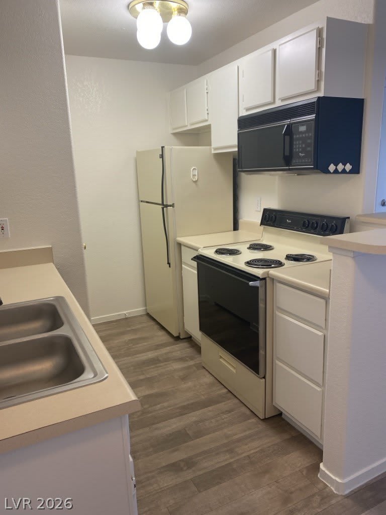 5271 Lindell Road – photo 4