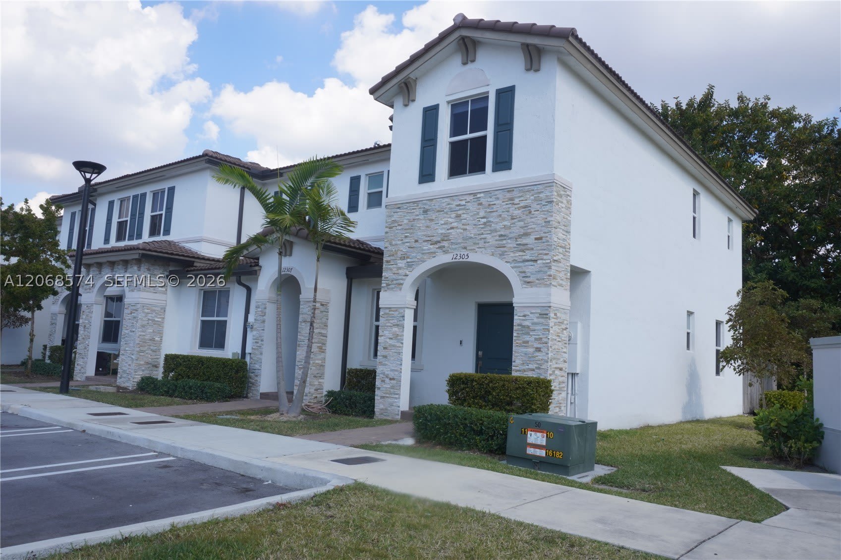 12305 NW 23 Ct – photo 2