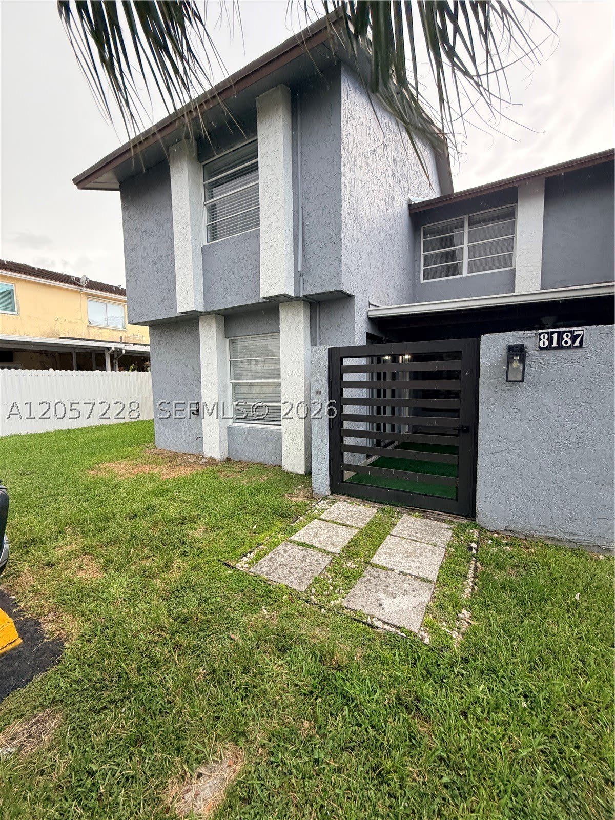 8187 NW 99 St – photo 3