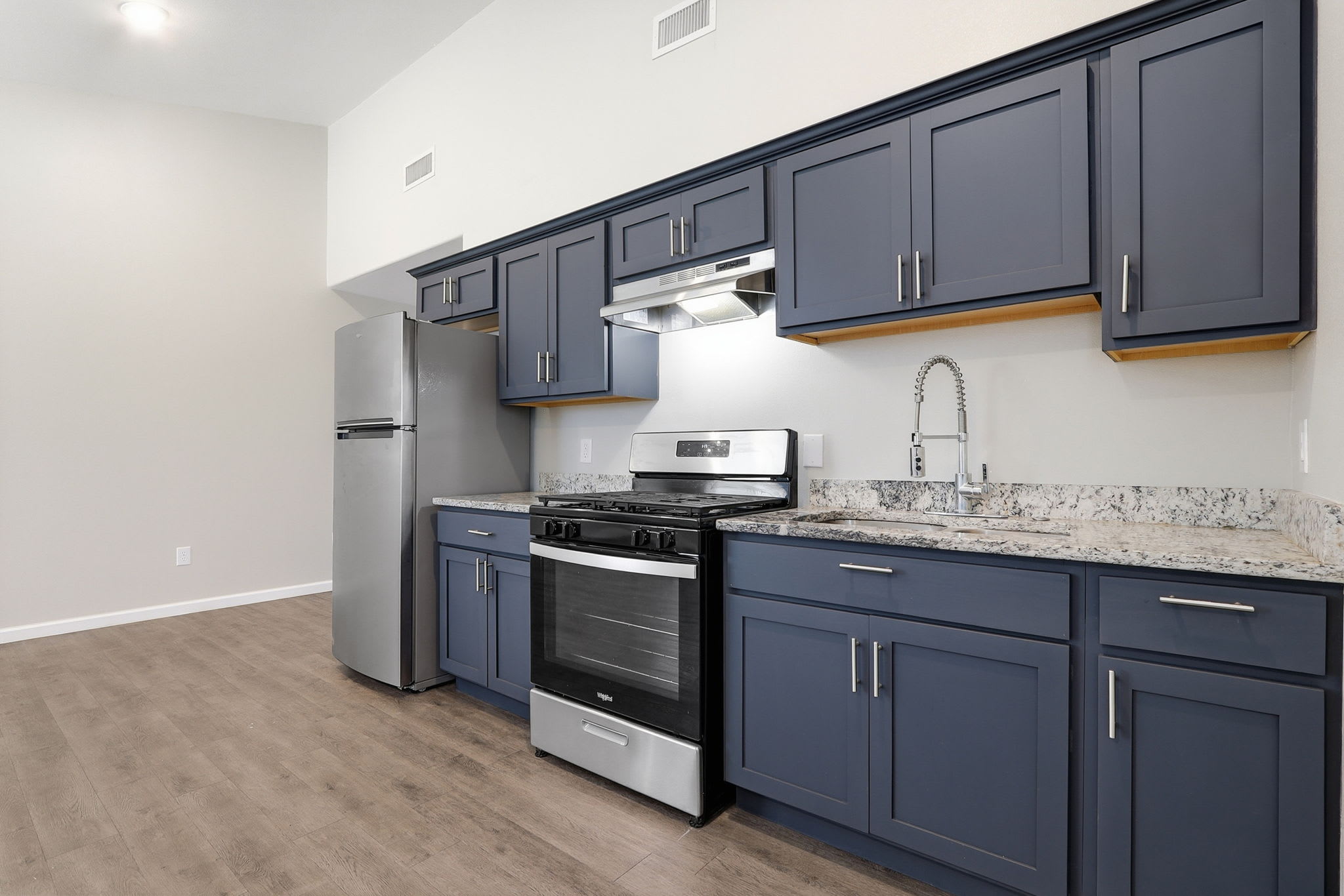 8761 Lawson – photo 5