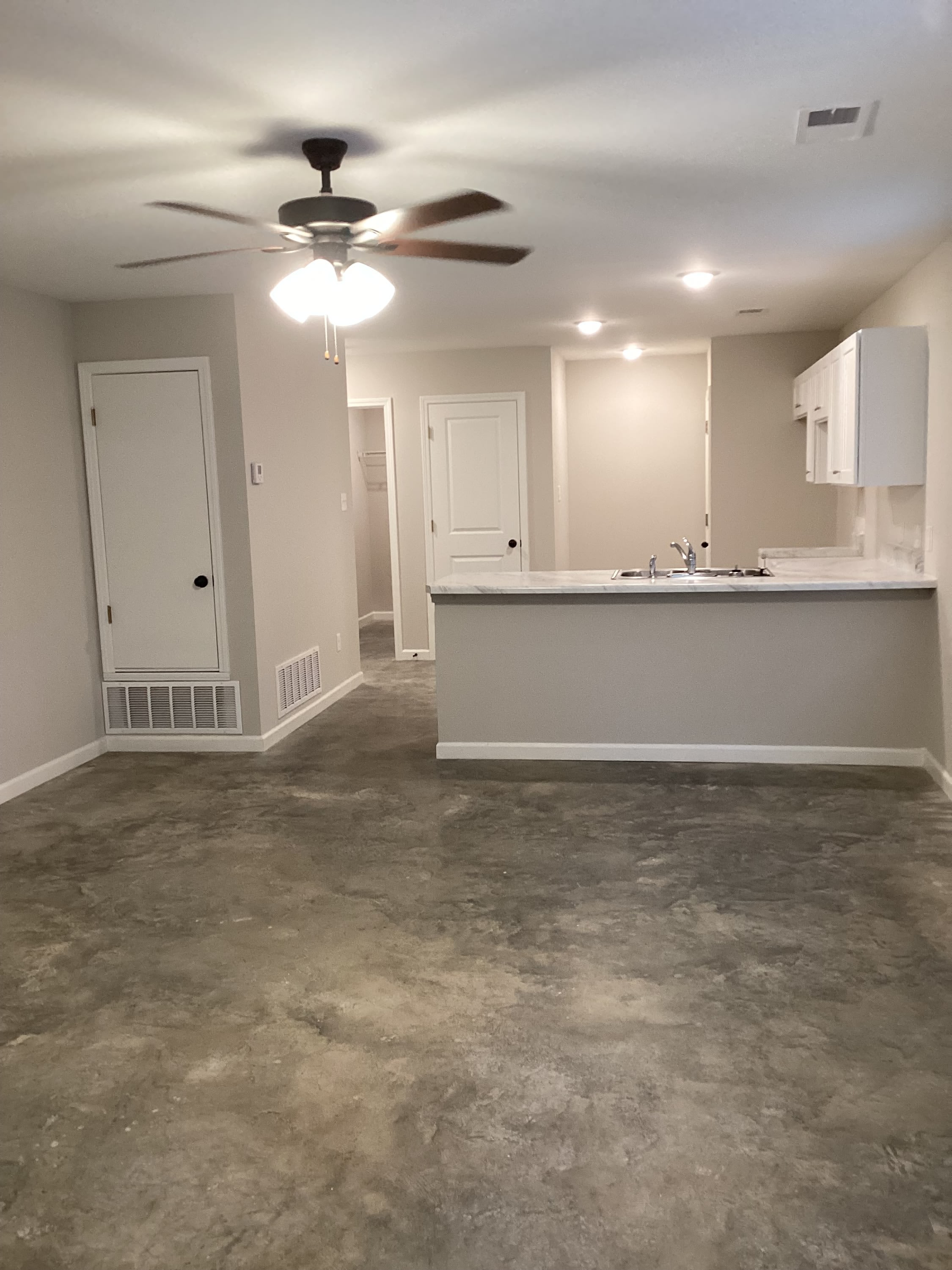 4483 Sunny View Drive – photo 3