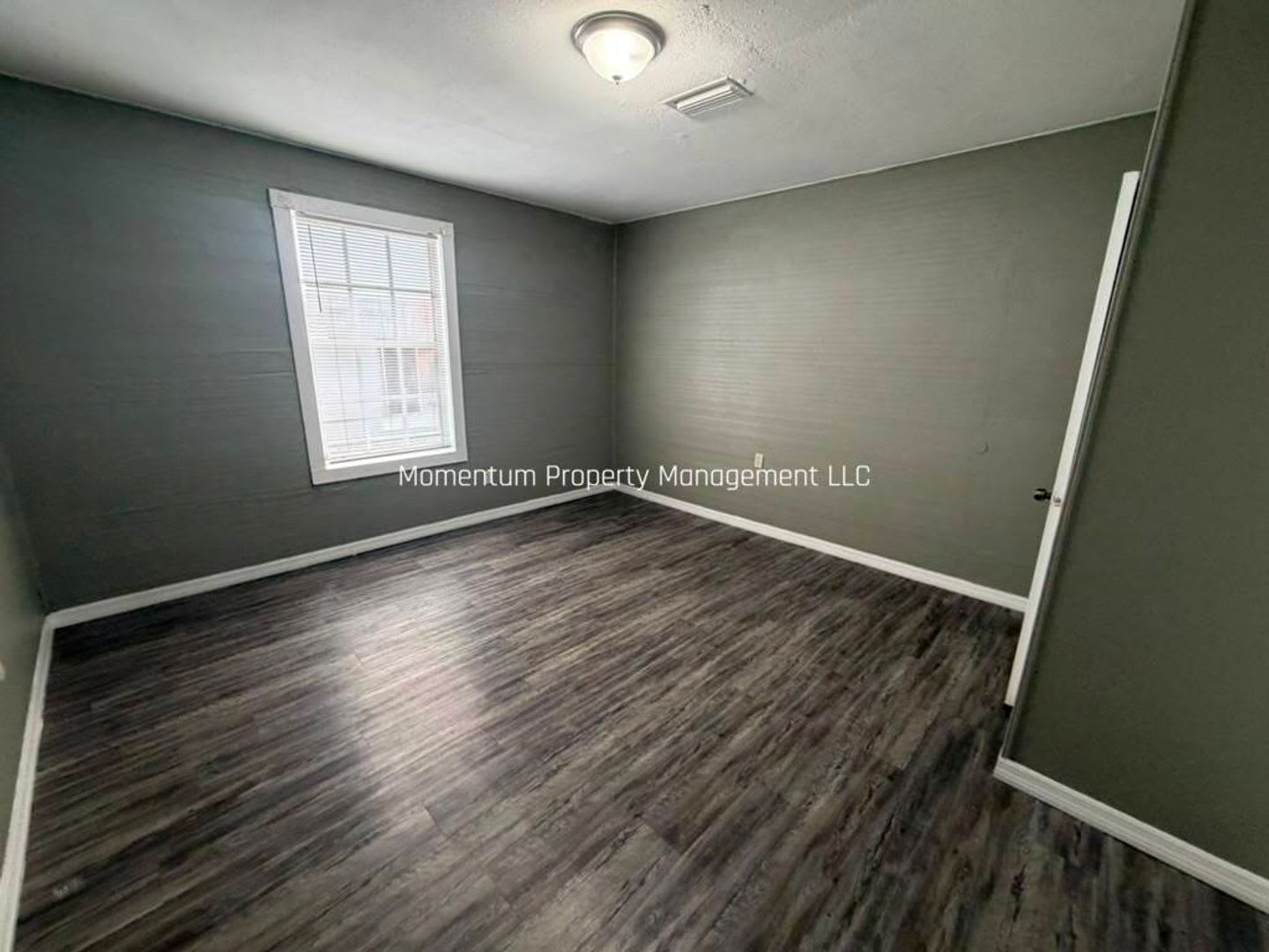 2911 N 17Th St Tampa Fl 33605 – photo 4
