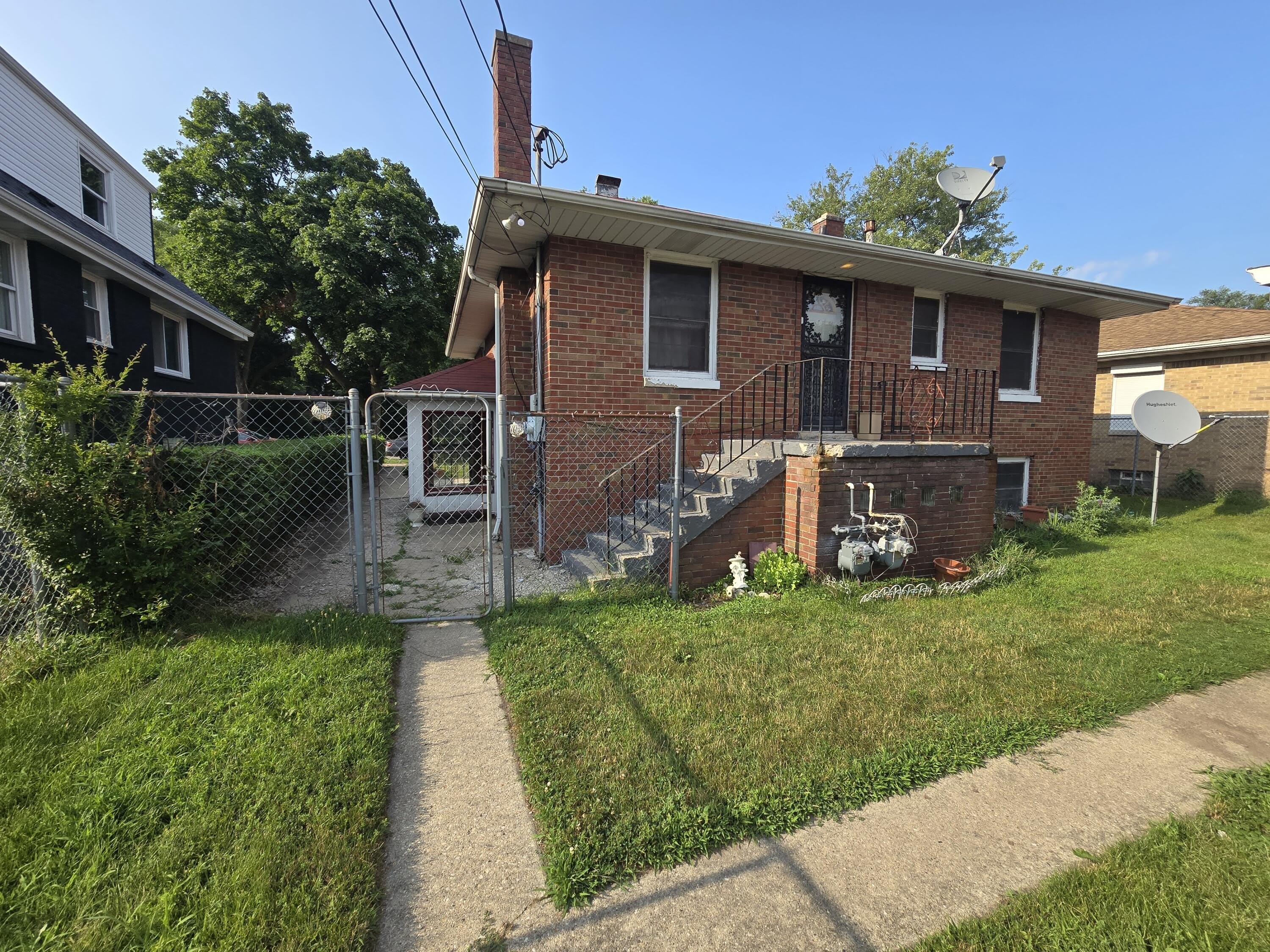535 E 43rd Avenue – photo 4
