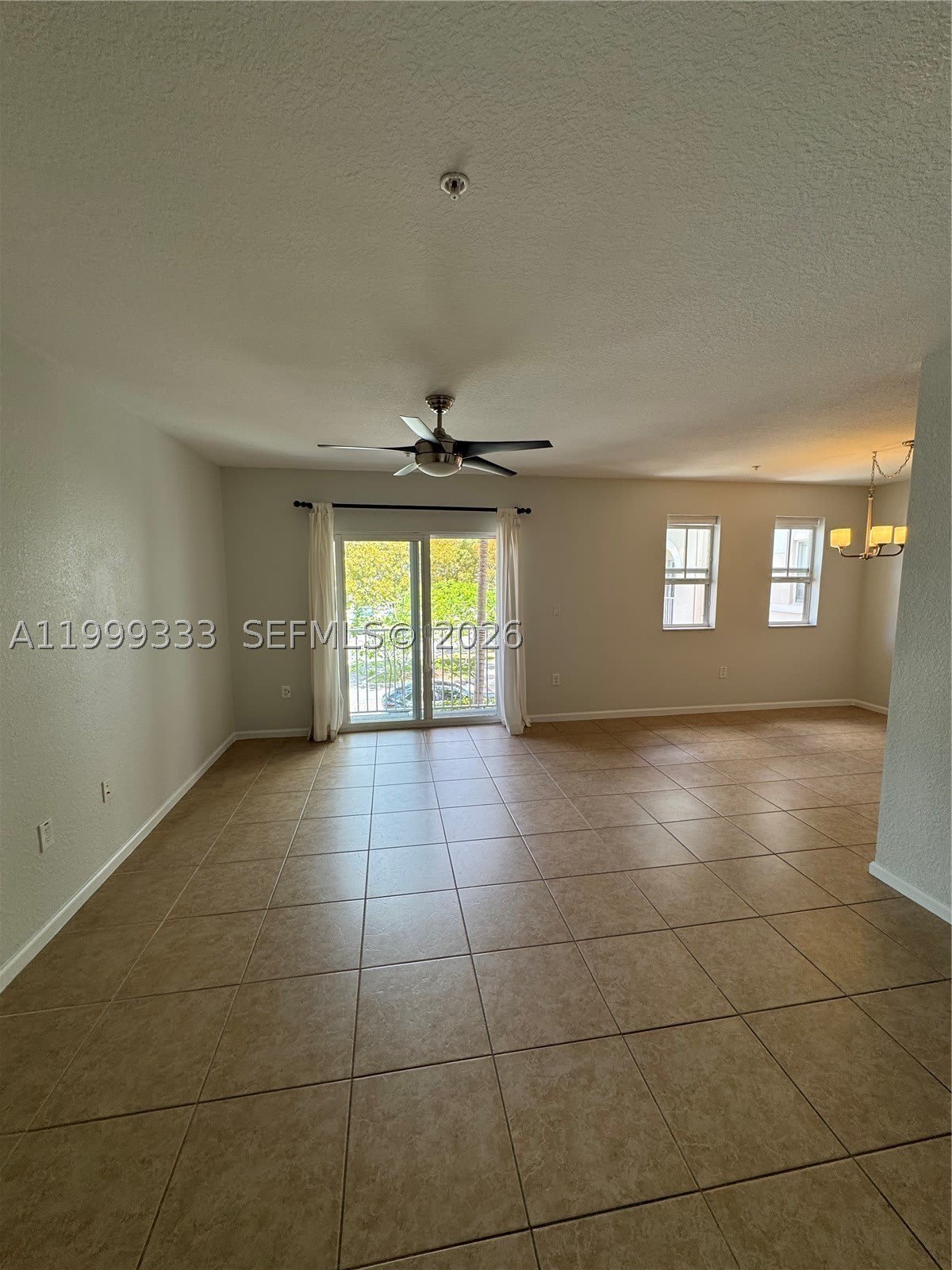 11601 NW 89th St – photo 4