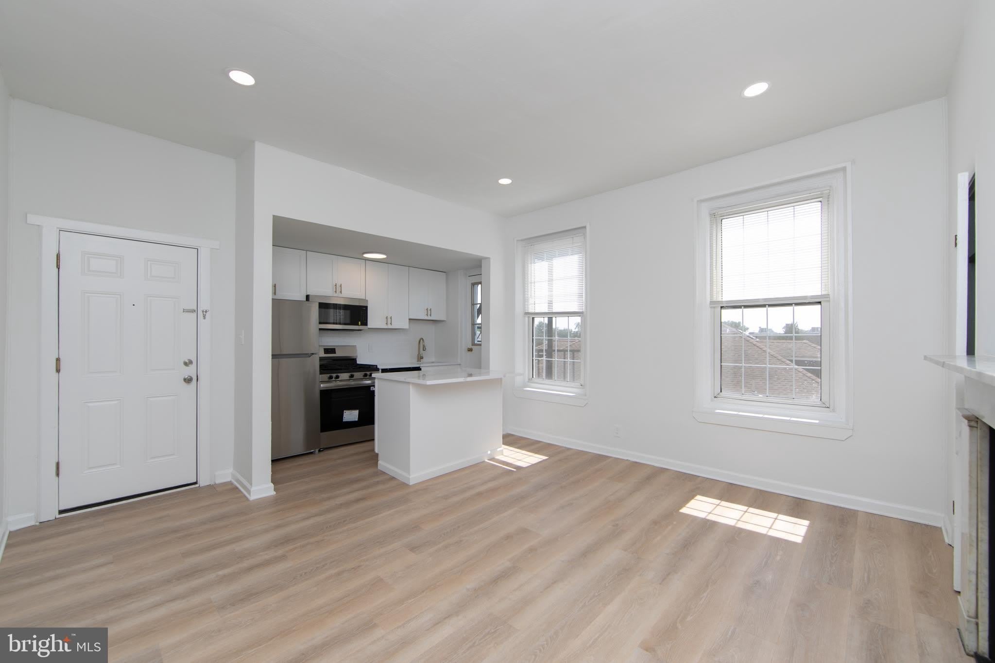 9 E Holly Avenue – photo 1
