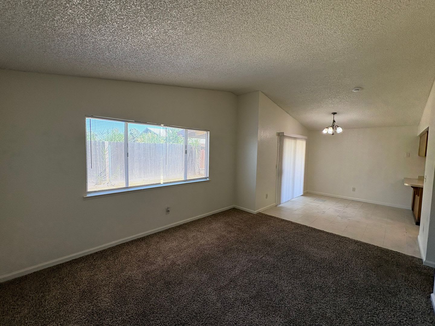 Nice Visalia cul-de-sac home Rent Ready! – photo 3