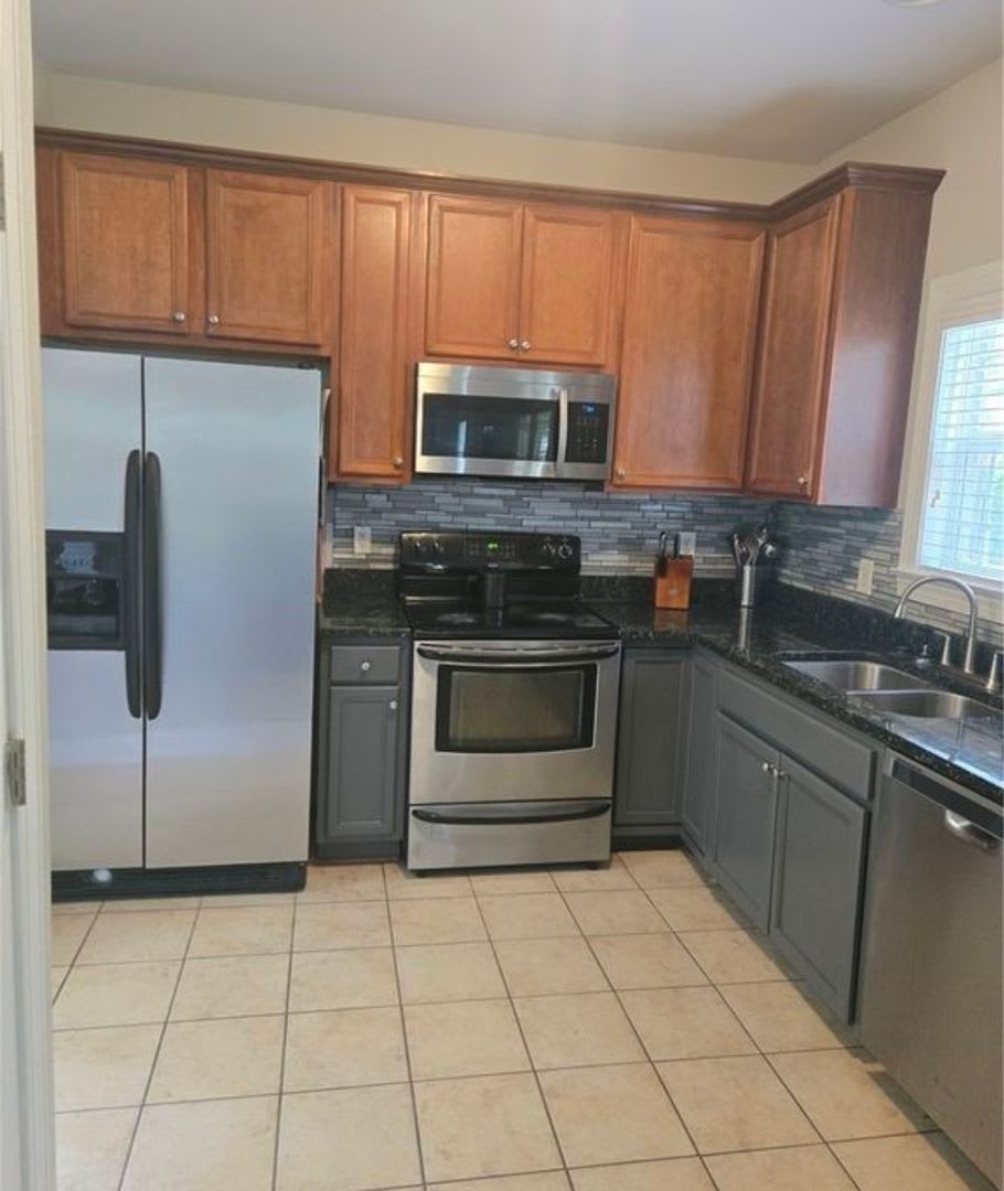 7290 Sandcastle ~ Windsor Park~2 WEEKS FREE – photo 3