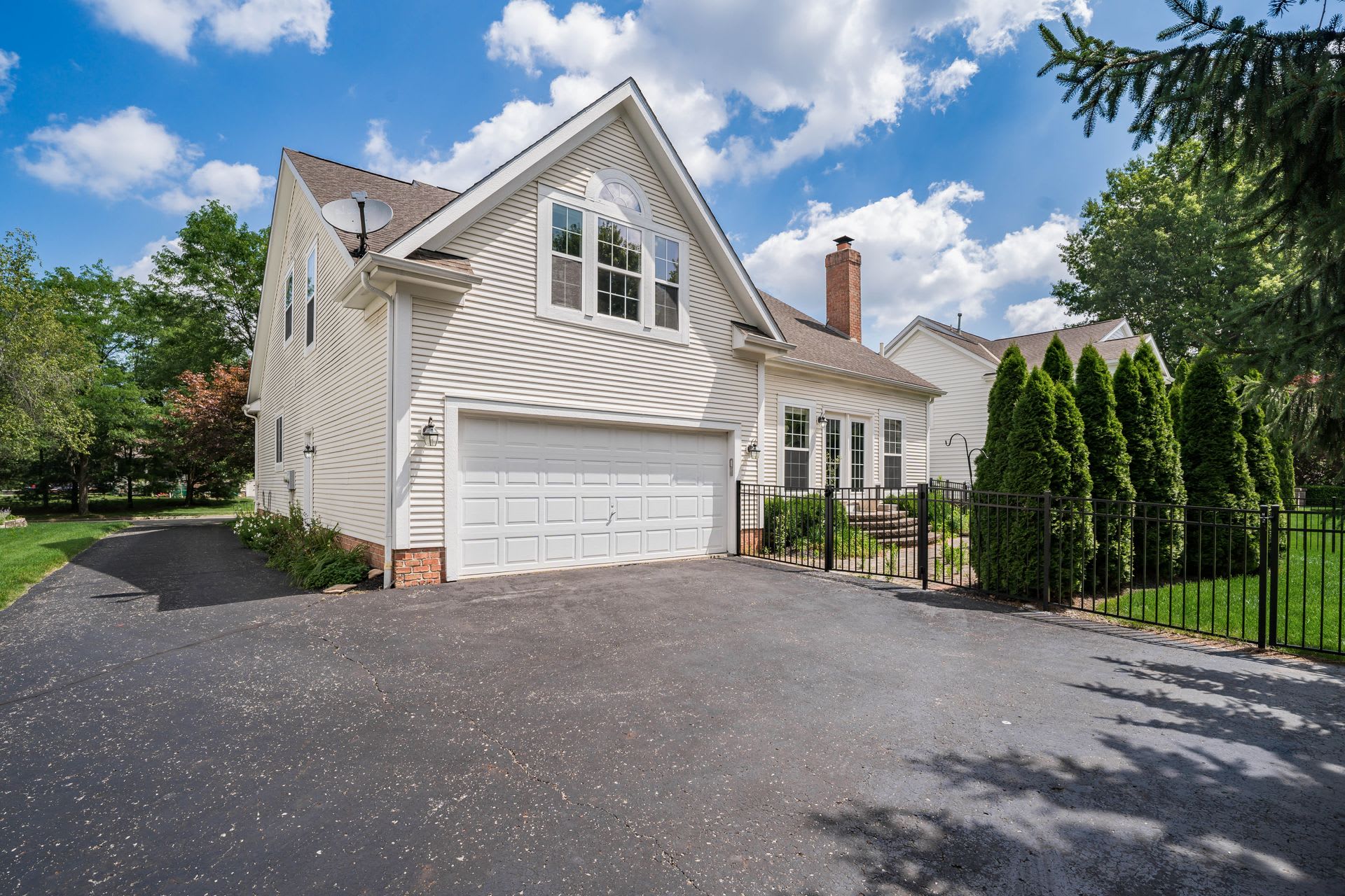 7179 Fernridge Drive – photo 2