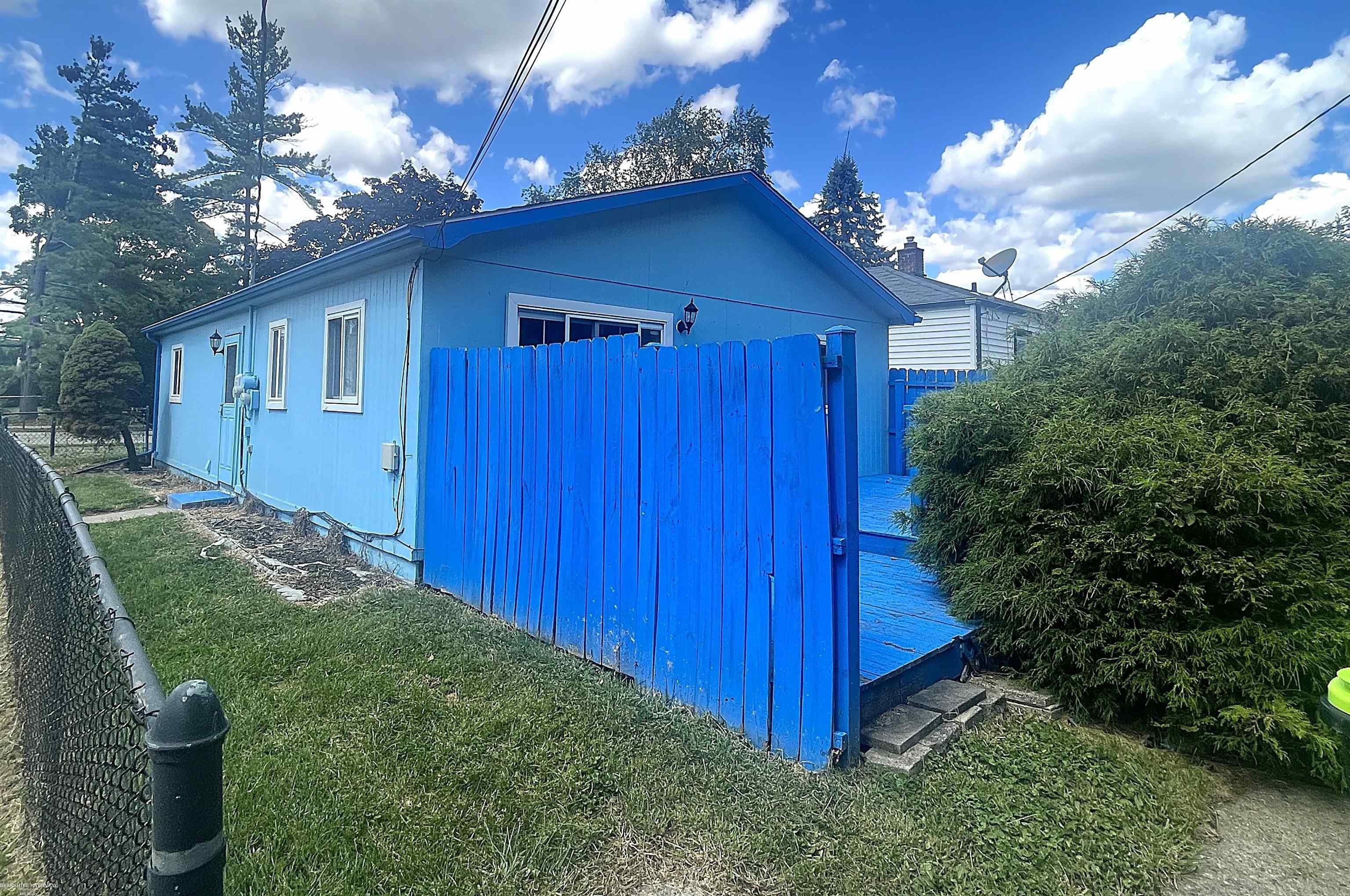 23702 Tuscany Avenue – photo 3