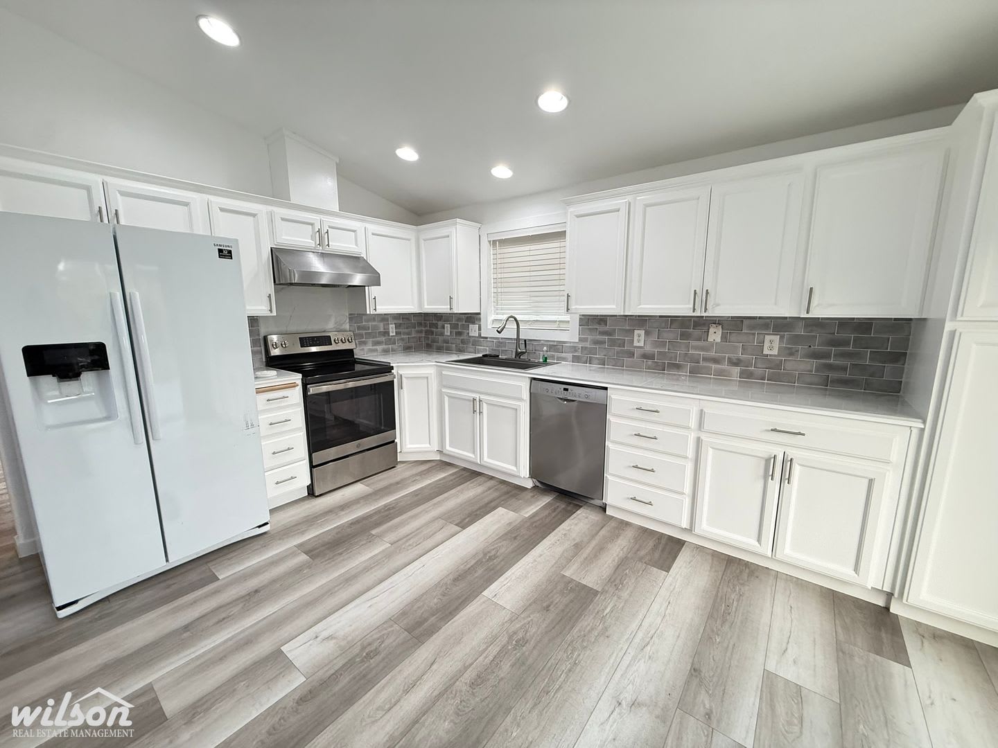 Home with a Two-Car Garage – photo 4