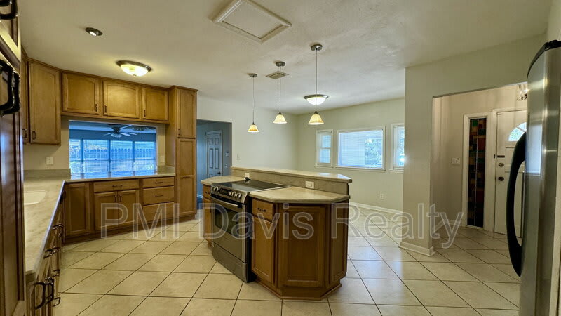 2543 Holly Point Rd W – photo 5