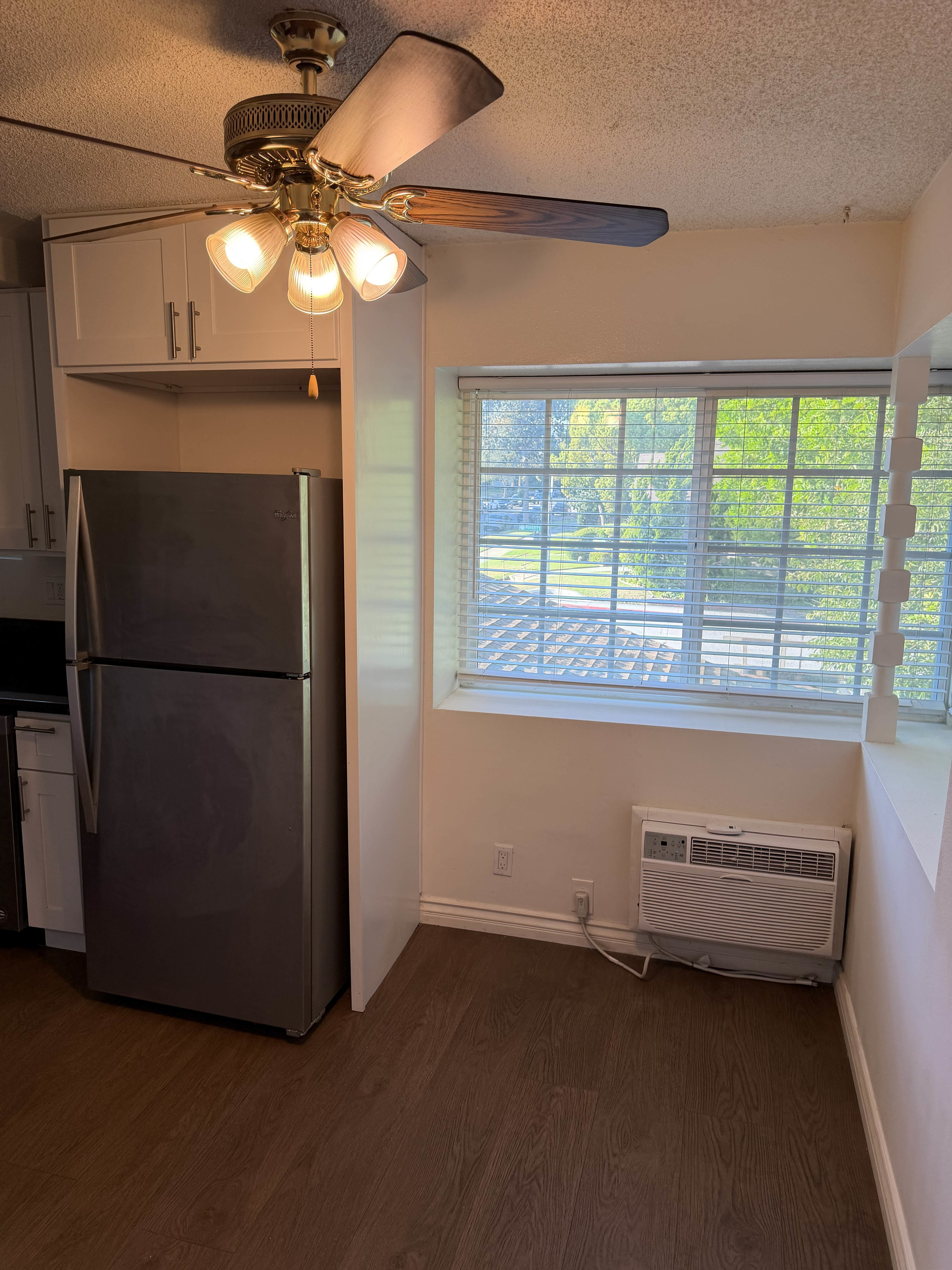 1401 Monterey Road – photo 5