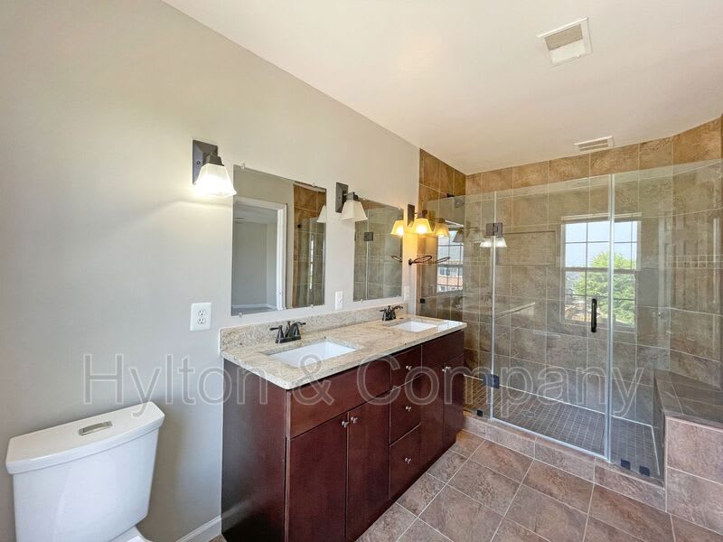 15716 Palermo Terrace – photo 4