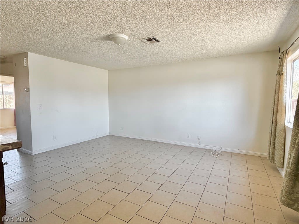 3717 Lillis Avenue – photo 3