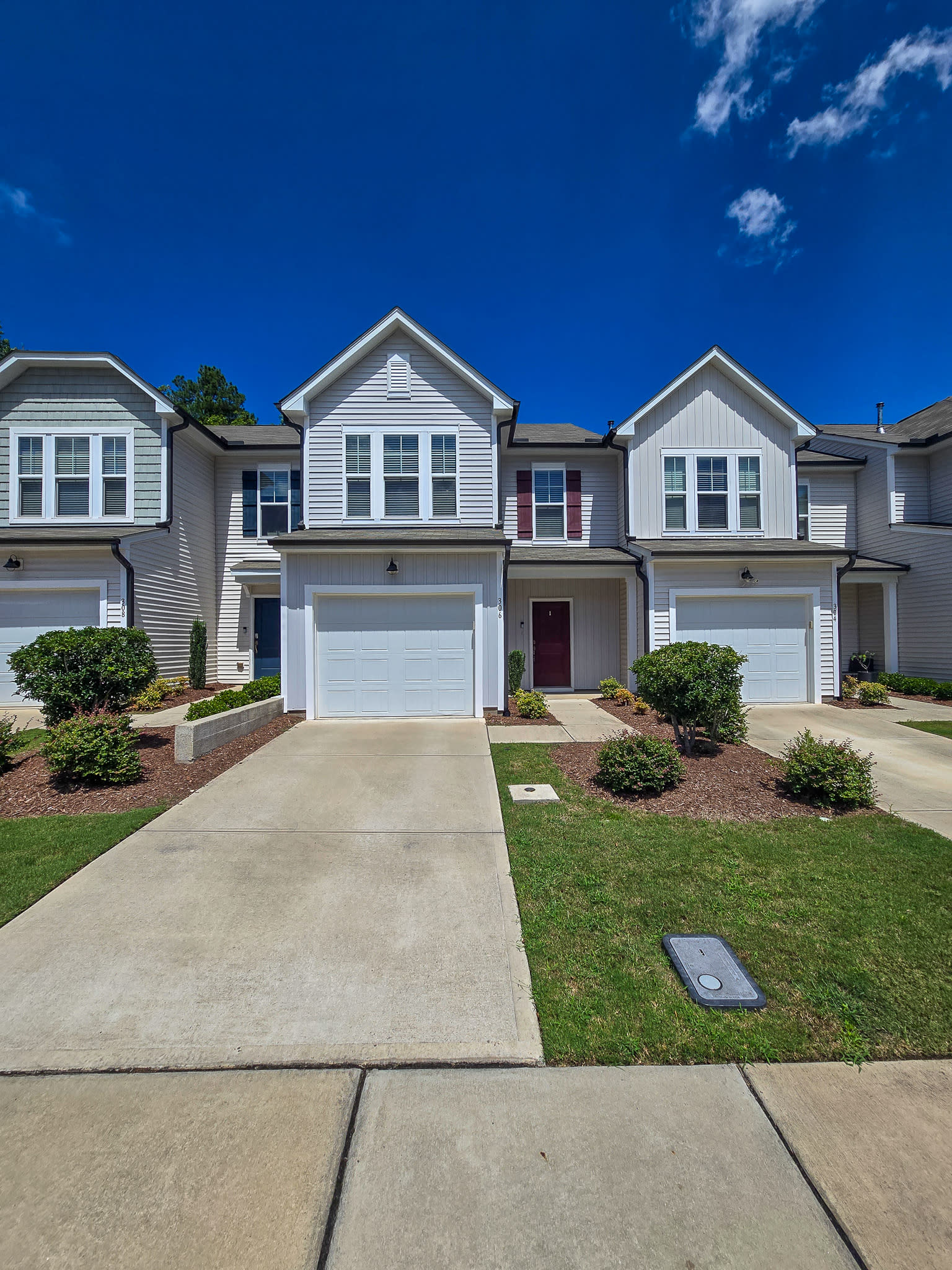 306 Villanova Dr – photo 1