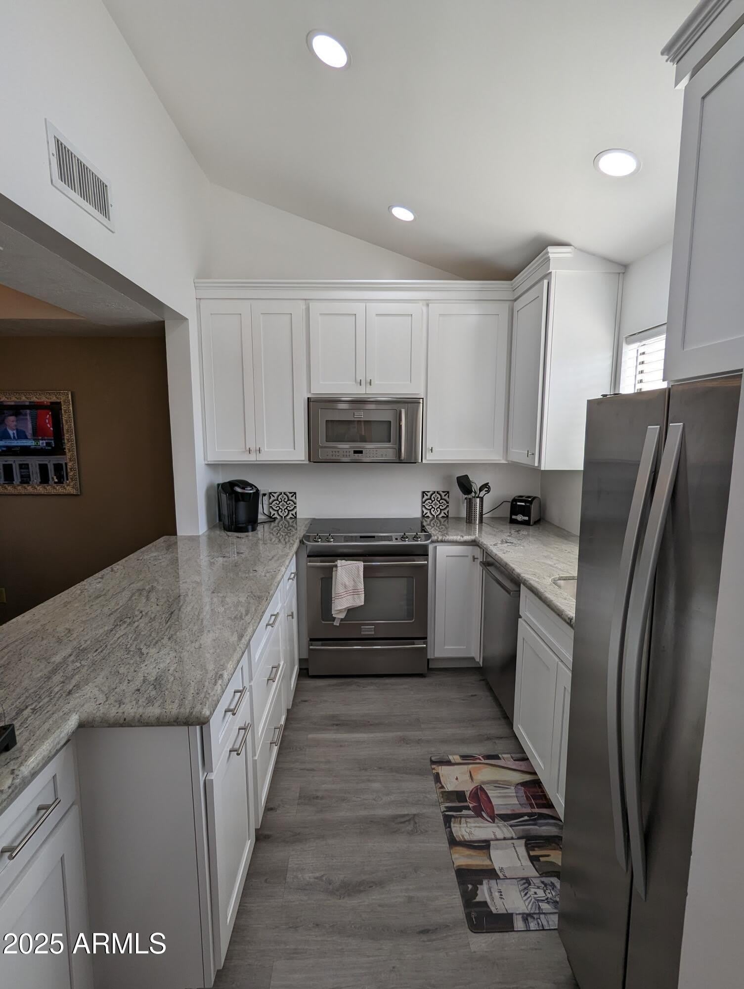 6244 N 30TH Place – photo 2