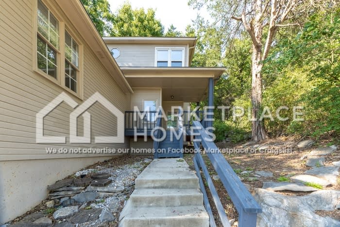 531 Farmingdale Rd SE – photo 3