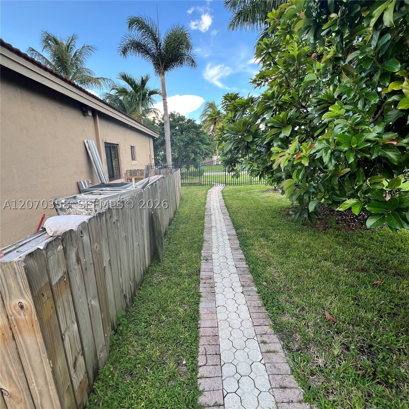12770 SW 217th Ter – photo 3