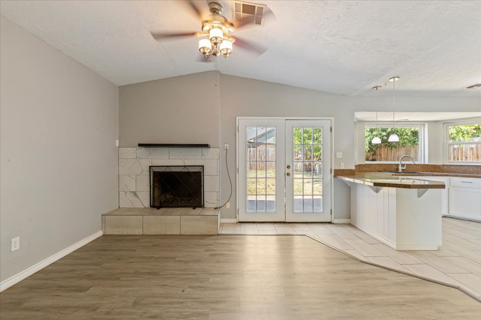 6815 SW Fenwick- AVAILABLE NOW! – photo 2