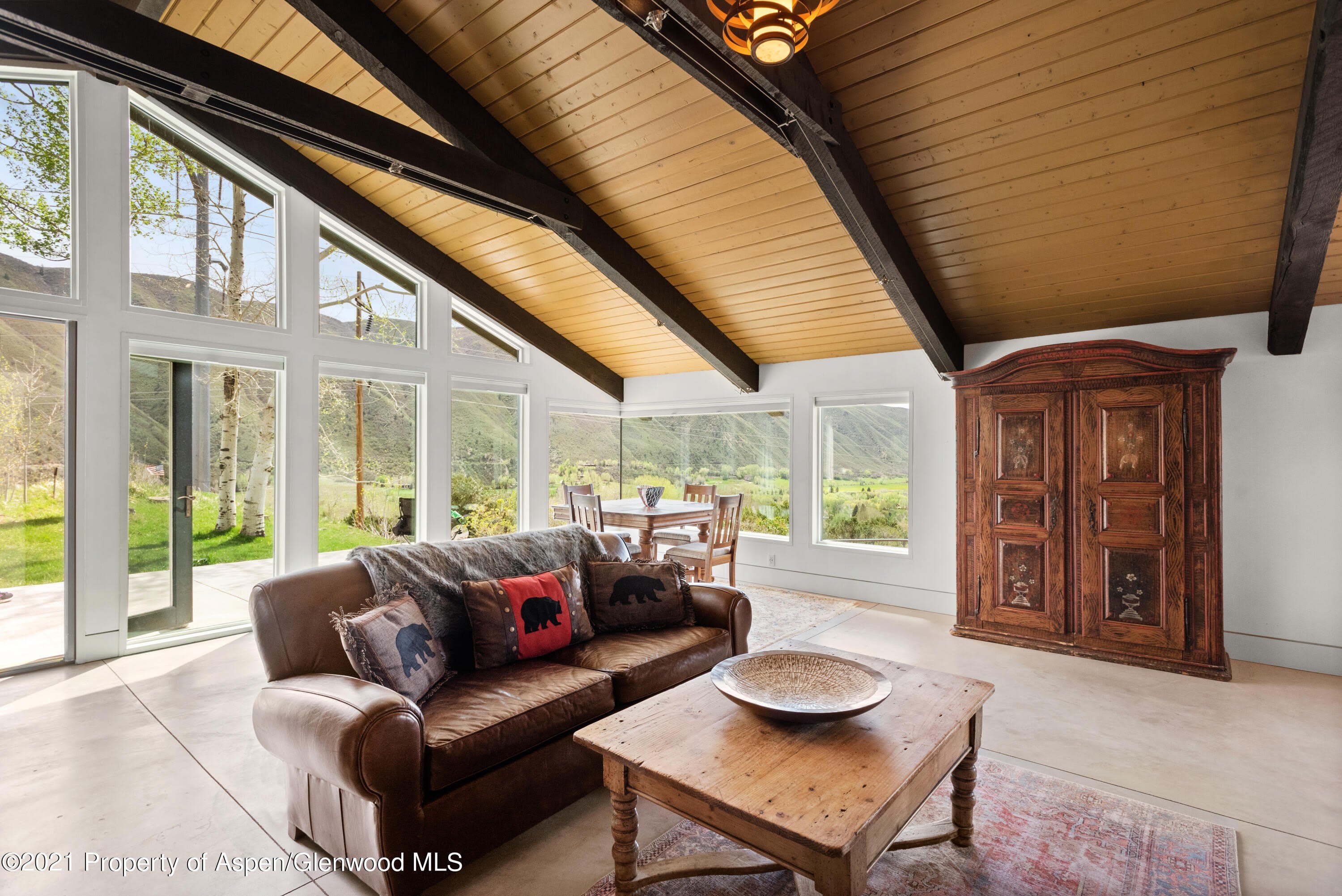 561 Booth Lane – photo 2