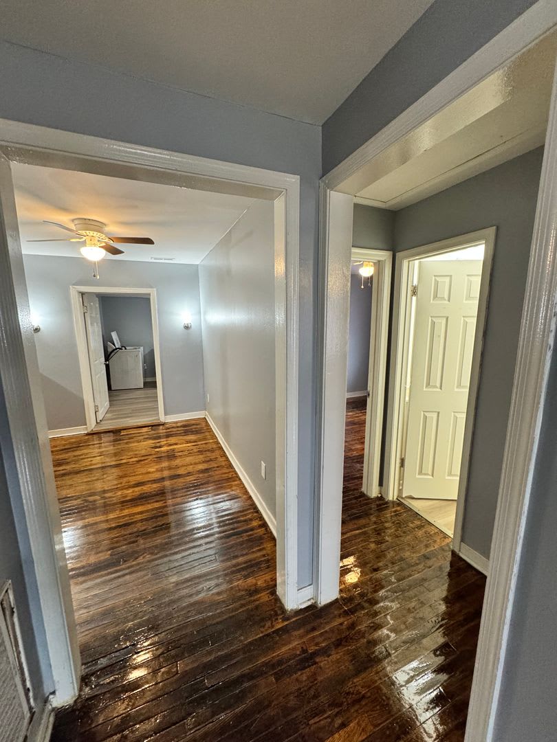 3 Bed House In Church Hill Enjoy Big Yard Great Location Hardwoods Central Ac And Laundry – photo 5