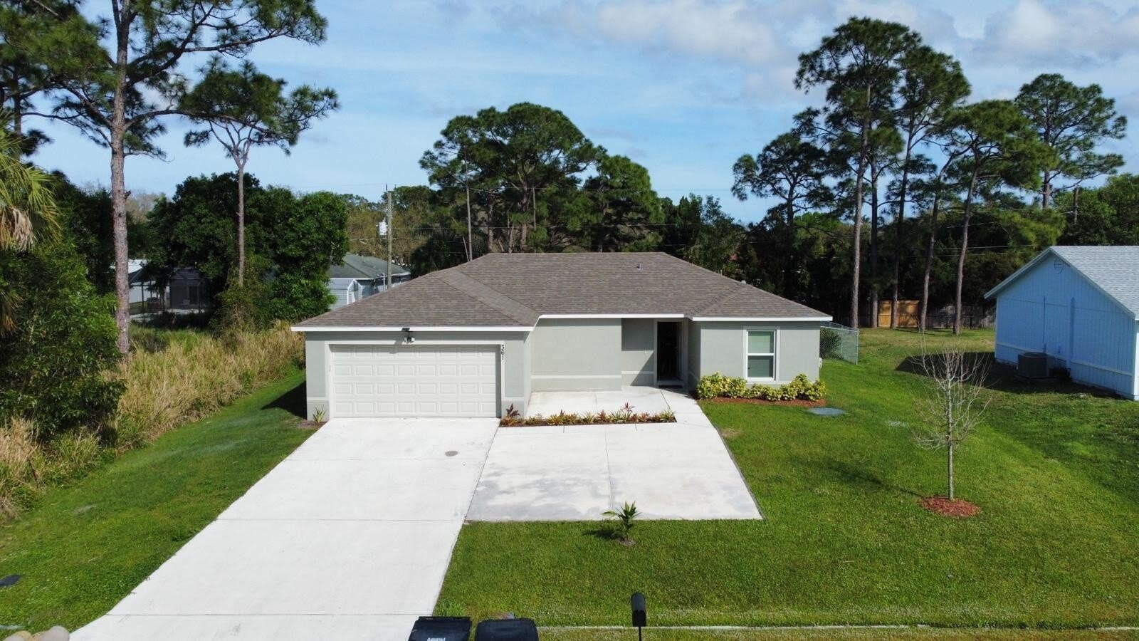 361 NW Friar Street – photo 1