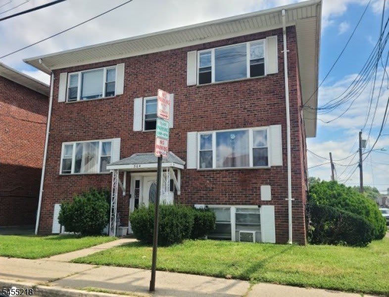 304 Franklin Ave – photo 1