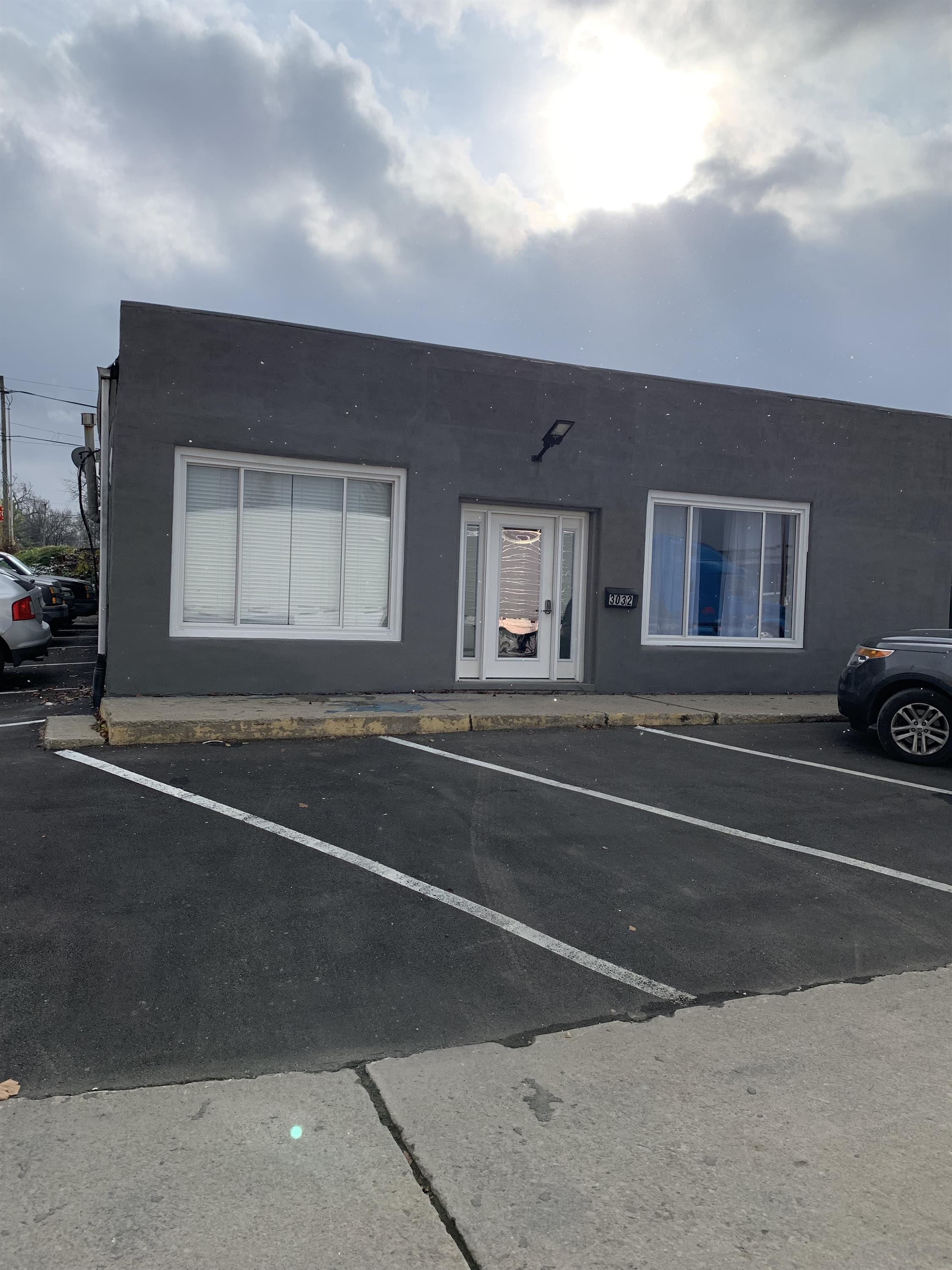 3032 Maumee Avenue – photo 2