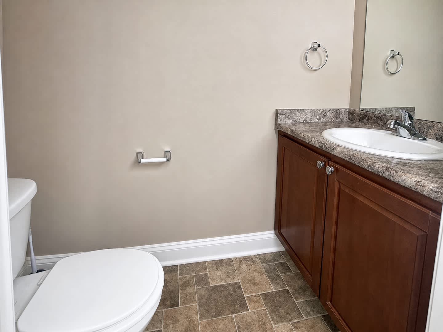 Spacious Huntsville Home with Flexible Living Space – photo 2