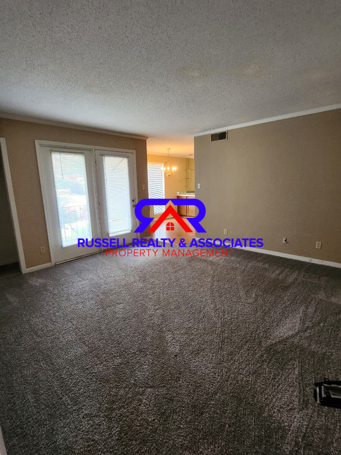 3021 Chase Lane – photo 2