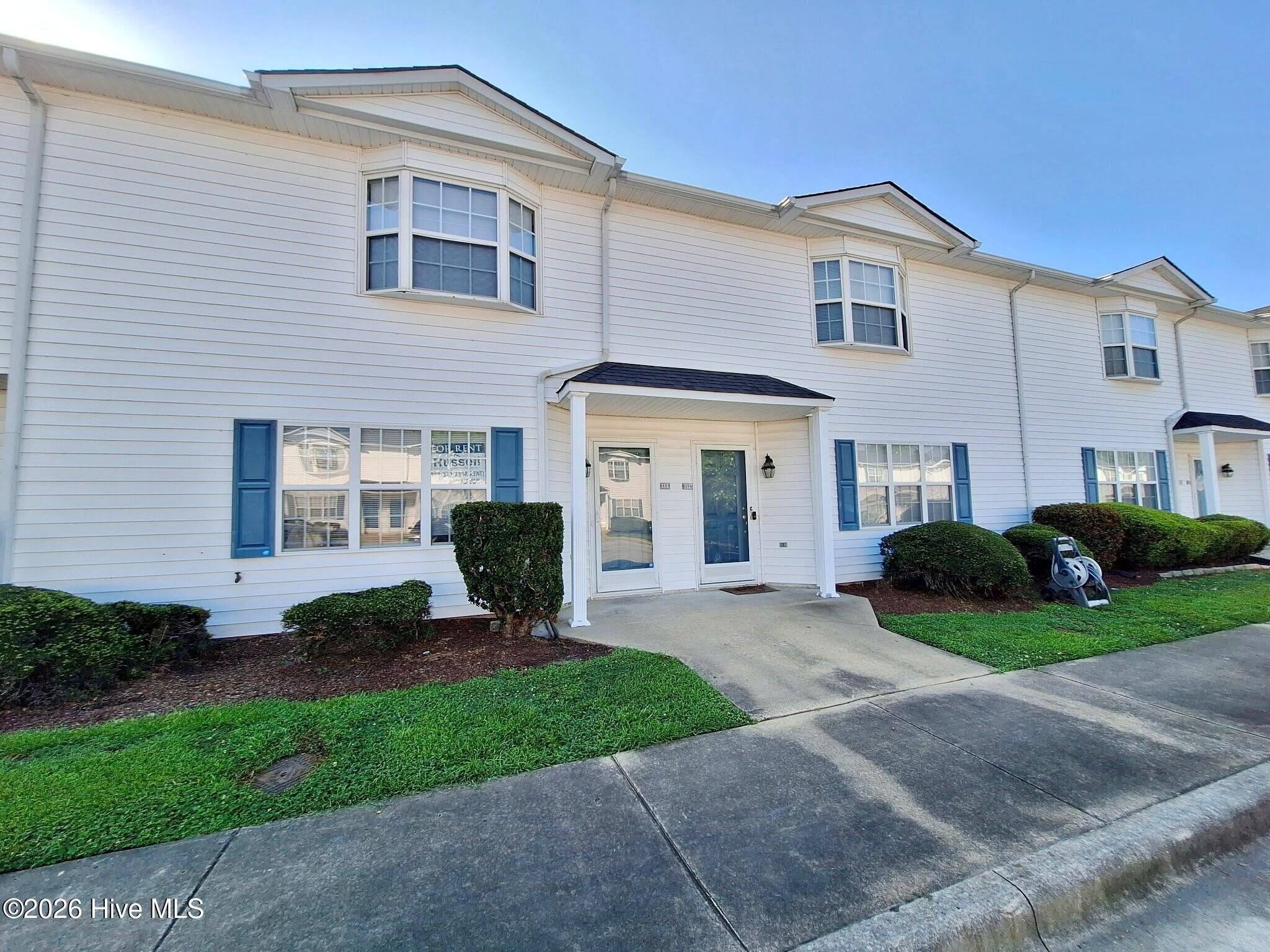 3995 Sterling Pointe Drive – photo 1