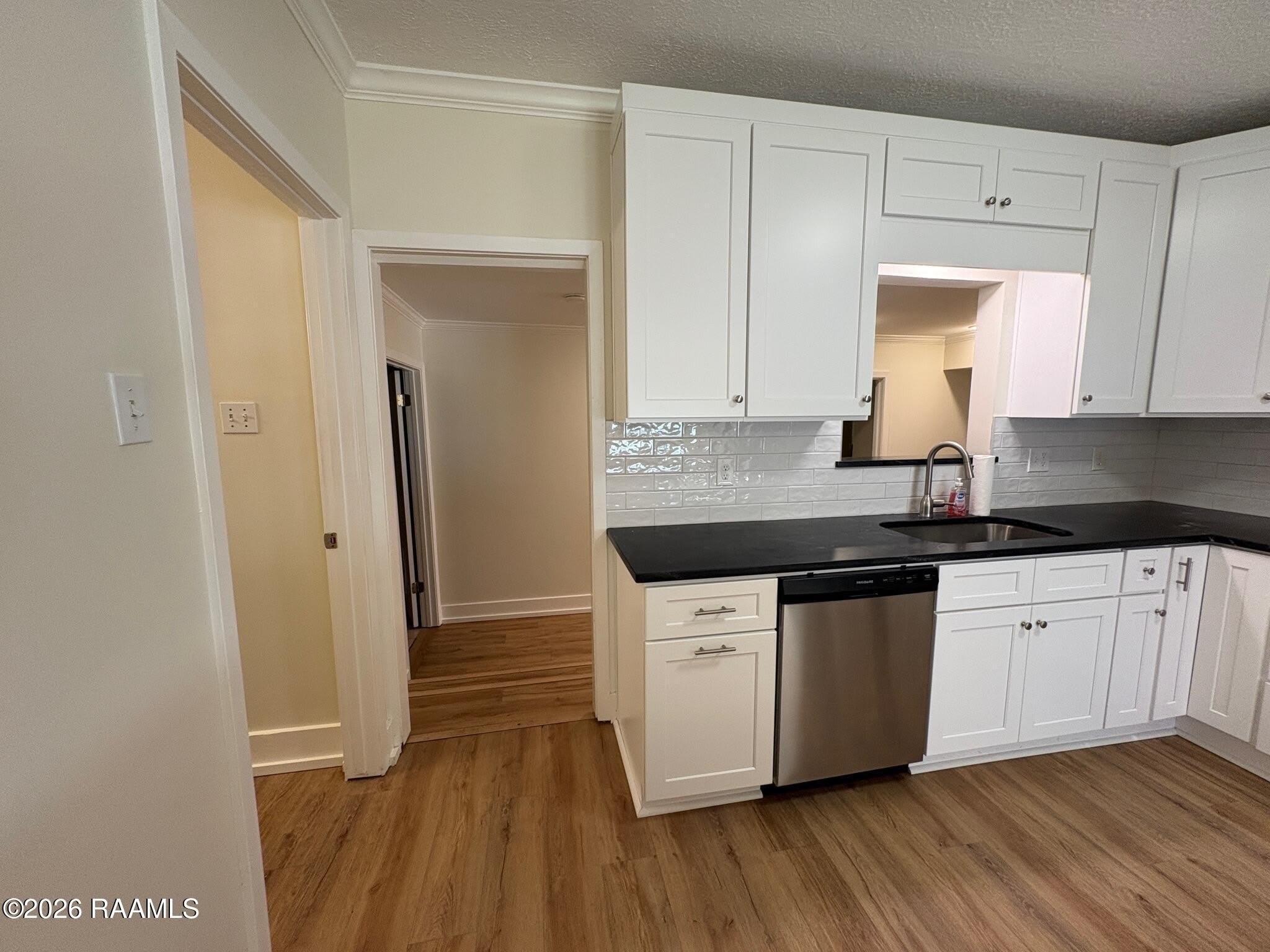 524 Cedar Crest Court – photo 4