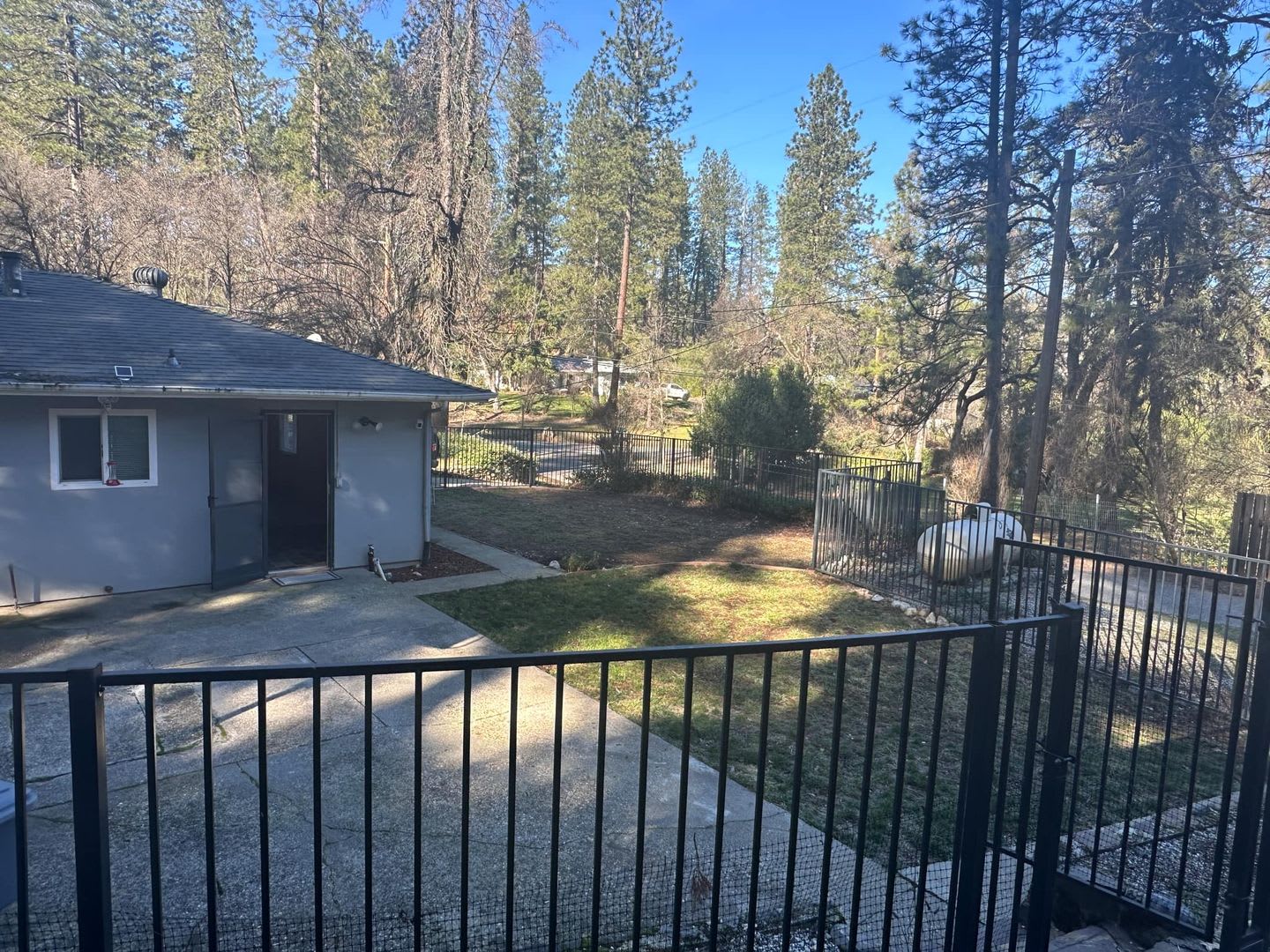 Charming Country Retreat Awaits You! – photo 2