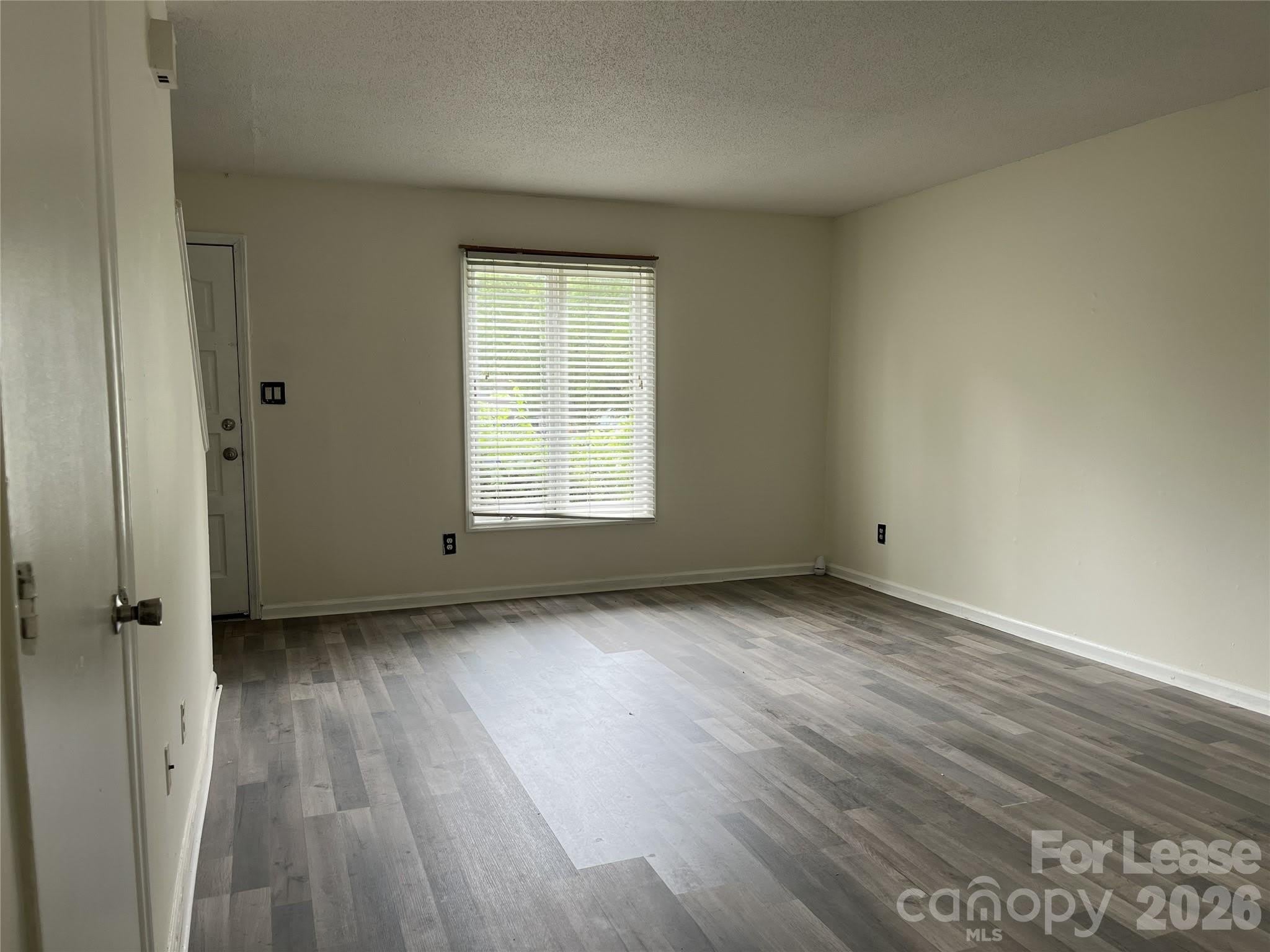 1911 Smoke Ridge Court – photo 3