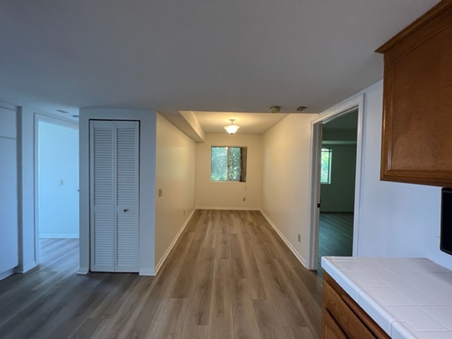 Must See! Two bedroom two bathroom condo in Banker's Hill! – photo 4