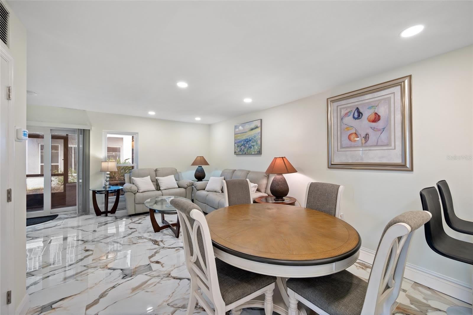 240 MEDALLION Boulevard – photo 3