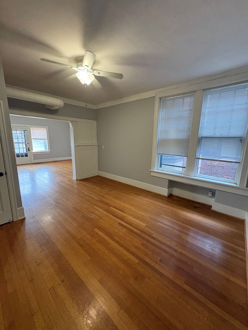 Colbert Apartments 3870 Harney St – photo 3